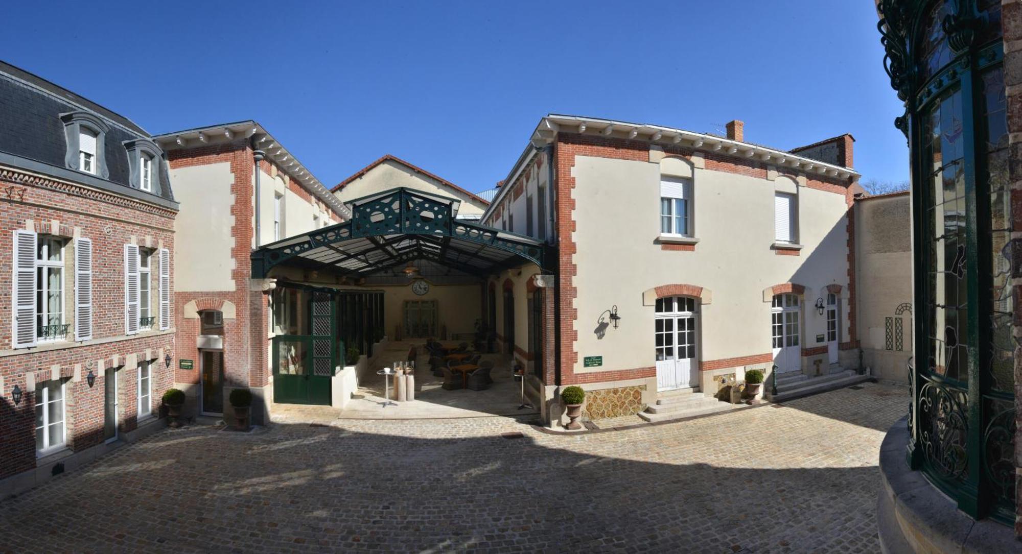 Hotel Castel Jeanson Ay-Champagne Bagian luar foto