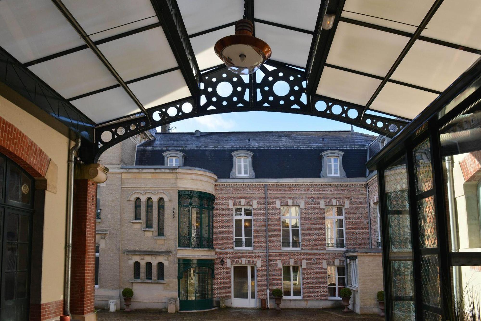 Hotel Castel Jeanson Ay-Champagne Bagian luar foto