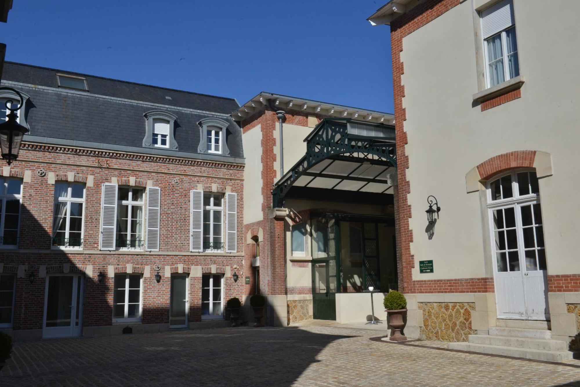 Hotel Castel Jeanson Ay-Champagne Bagian luar foto