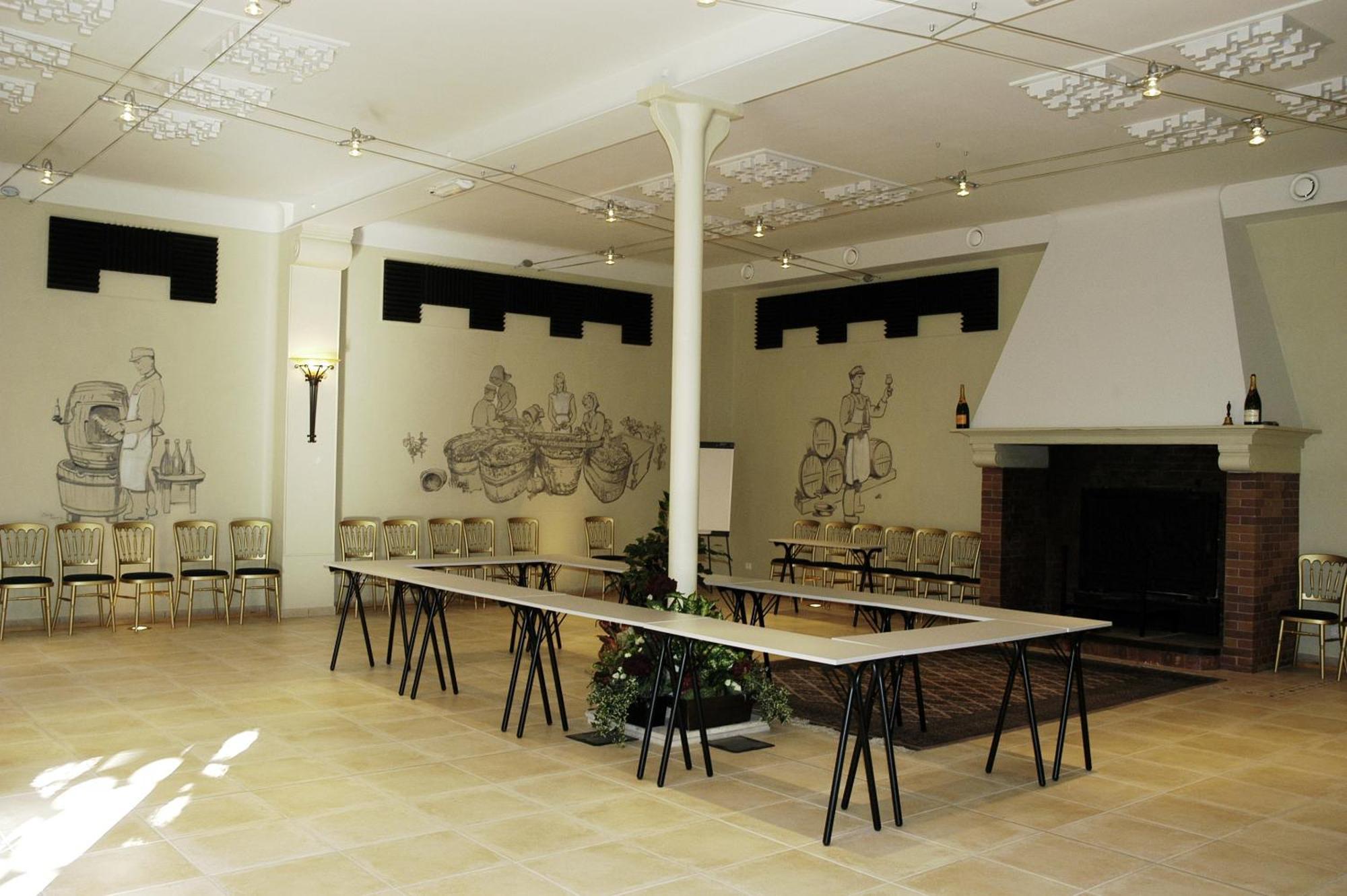 Hotel Castel Jeanson Ay-Champagne Bagian luar foto