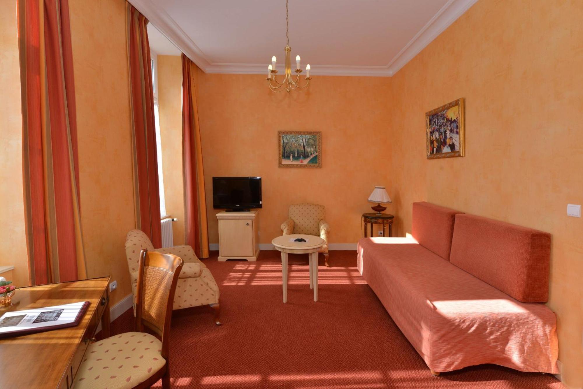 Hotel Castel Jeanson Ay-Champagne Ruang foto